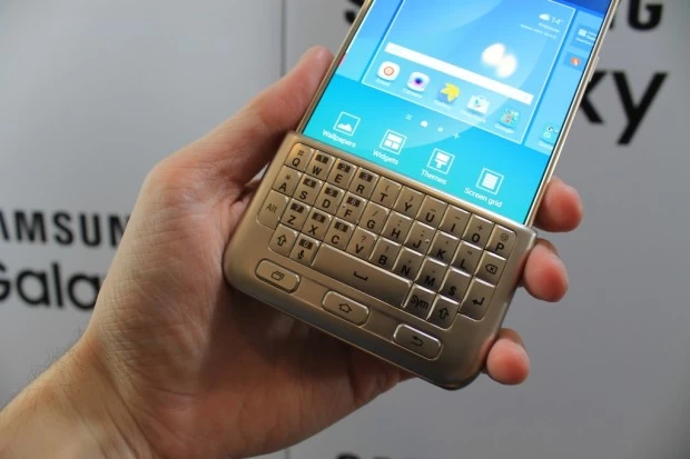IMG 1901 | Case | Samsung เปิดตัวเคสคีย์บอร์ดย้อนยุคสำหรับ Galaxy Note 5 และ Galaxy S6 Edge+