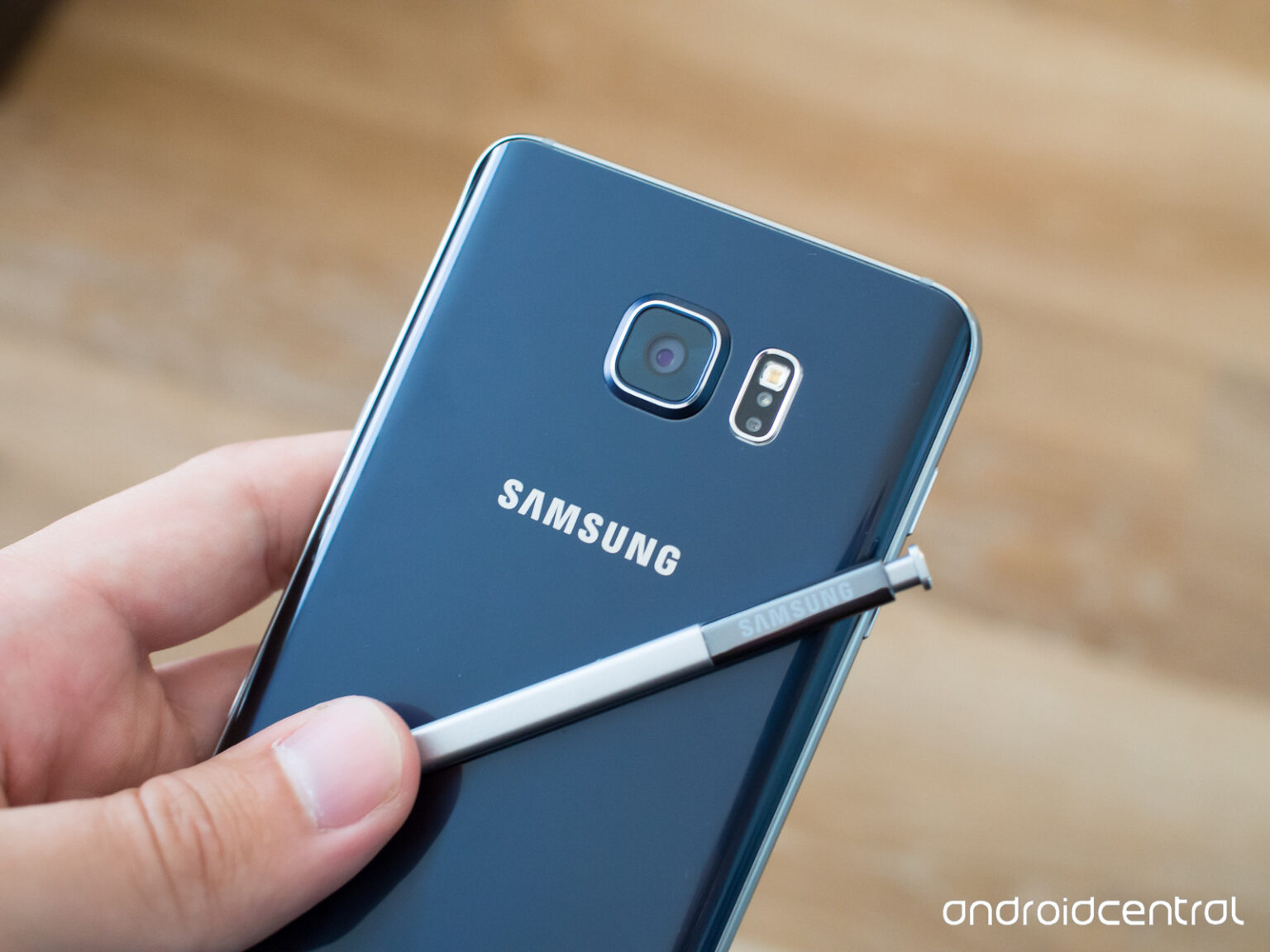 10 สิ่งที่คุณควรรู้เกี่ยวกับ Galaxy Note 5