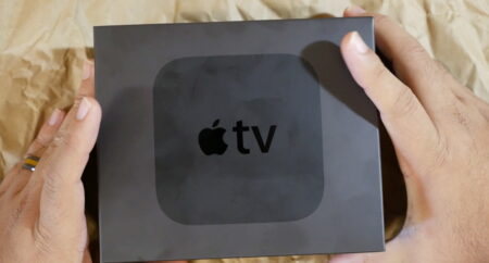ไวเกินคาด!!คลิปแกะกล่อง Apple TV 2015 เครื่องแรกบน YouTube