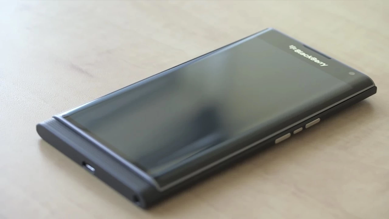BlackBerry ปล่อยวิดีโอโปรโมทแสดงการประกอบชิ้นส่วนภายในก่อนกลายมาเป็น Priv 1 110 | BlackBerry PRIV | BlackBerry ปล่อยวิดีโอโปรโมทแสดงการประกอบชิ้นส่วนภายในก่อนกลายมาเป็น Priv