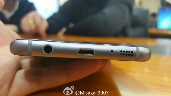 gsmarena 001 1 1 | USB Type C | หลุดภาพถ่ายด้านล่าง Samsung Galaxy S7 edge เผยใช้พอร์ต microUSB อยู่