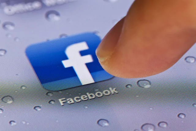 facebook icon iphone 123rf 42179335 m | facebook | Facebook ในเวียดนามถูกบล็อกแล้ว เนื่องจากรัฐบาลคุมการประท้วงออนไลน์ไม่ไหว