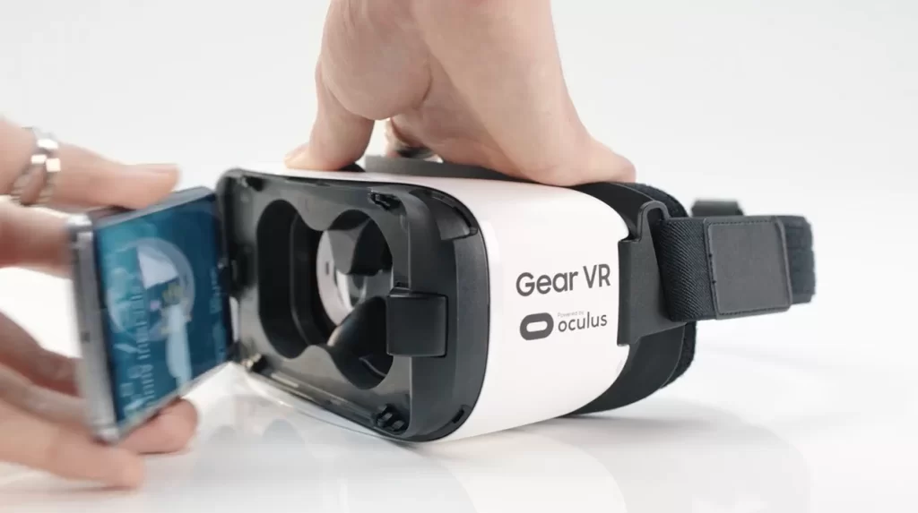 samsung gear vr commercial gaming | 4K Display | Samsung เปิดตัวหน้าจอ AMOLED 5.5 นิ้ว ความละเอียดระดับ 4K สำหรับใช้กับแว่น VR