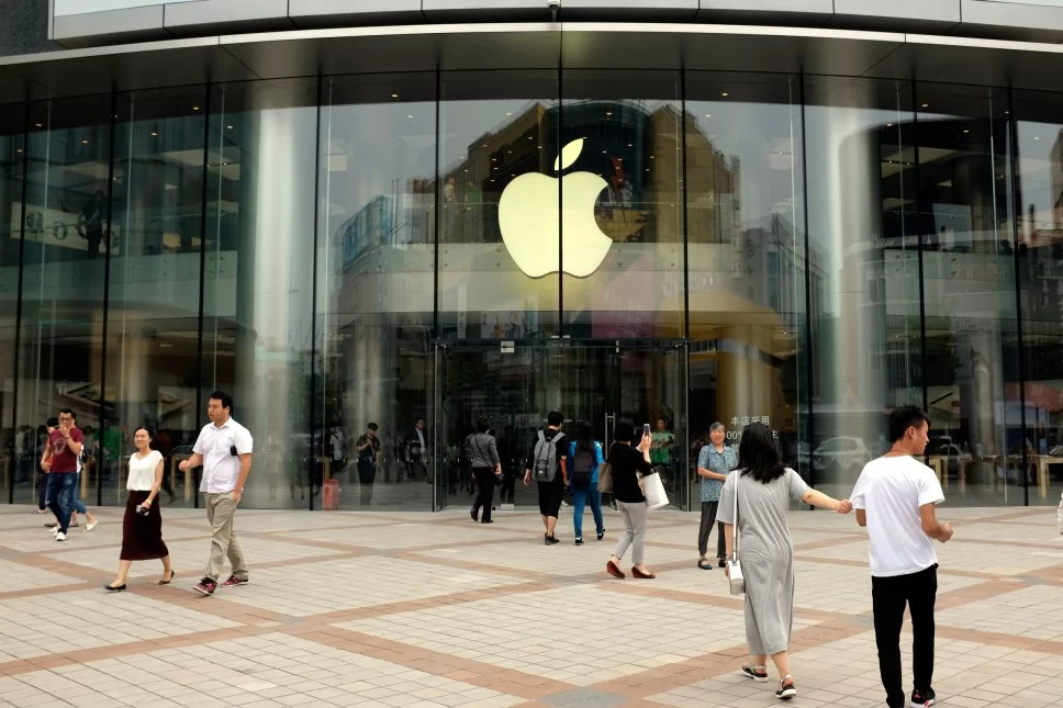 gettyimages 537990202 | apple | ศาลปักกิ่งสั่งให้ยุติการจำหน่าย iPhone 6 และ iPhone 6 Plus ของ Apple เพราะตัวเครื่องลอกเลียนการออกแบบมือถือของจีน