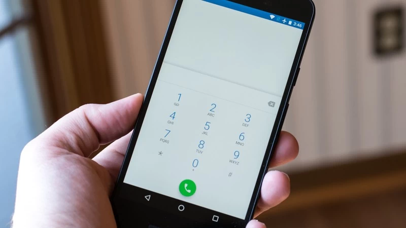 phone dialer nexus 5x hero | Android One | Google เริ่มปล่อยอัพเดทใหม่ให้อุปกรณ์ Nexus และ Android One เพิ่มความสามารถแจ้งเตือนเบอร์โทรที่เป็นสแปม