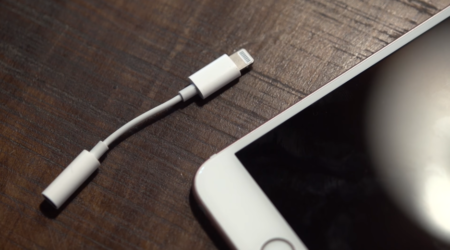 แบตเตอร์รี่ iPhone ระเบิดในร้าน Apple Store สองแห่งในสองวันที่ผ่านมา iphone7-lightning-adapter-3