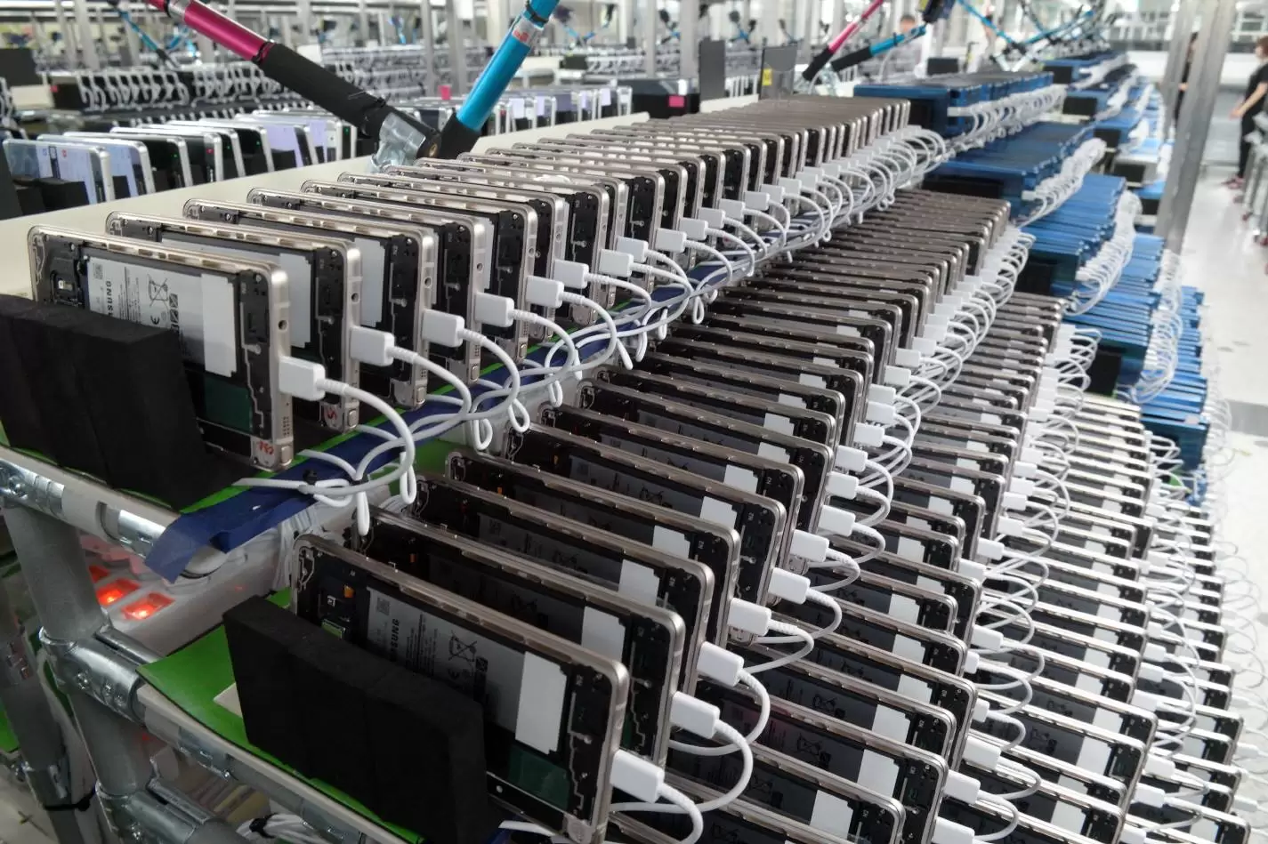 16252422 10155142982507590 2340615062051707006 o | Samsung‬ | รู้มั้ย? Samsung เขาทำอย่างไรกับมาตรการใหม่ในการตรวจเช็คแบตเตอรี่ที่จะนำมาใช้กับอุปกรณ์ของเขาต่อจากนี้