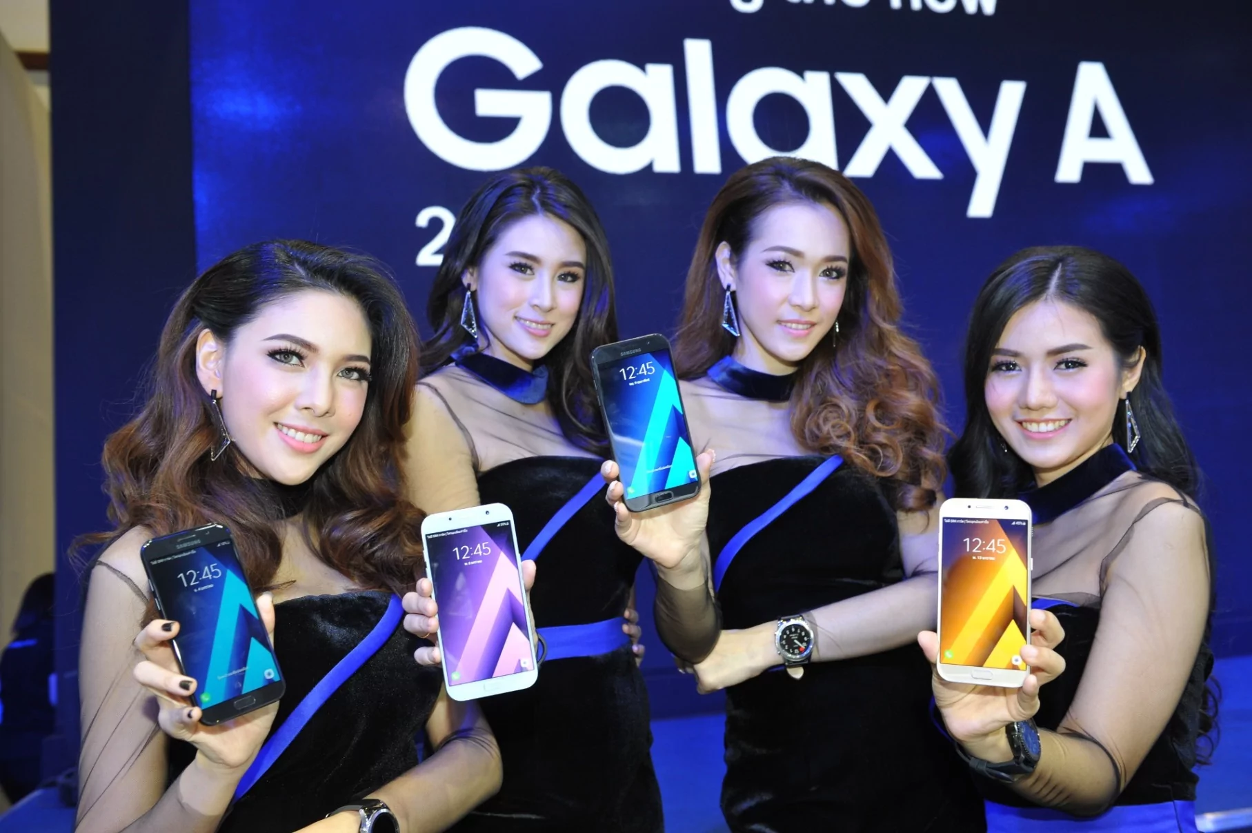 กาแลคซี่ เอ 2017 1 | galaxy a 2017 | [TME 2017] โปรโมชั่น Samsung ภายในงาน Mobile Expo และการเปิดตัว Galaxy A 2017 อย่างเป็นทางการ