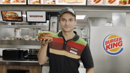 โดนแบน! Burger King เล่นแรง ยิงโฆษณาแฝงอุบายโชว์ความโง่ของอุปกรณ์ Google งานนี้ Google ไม่ฮาด้วย