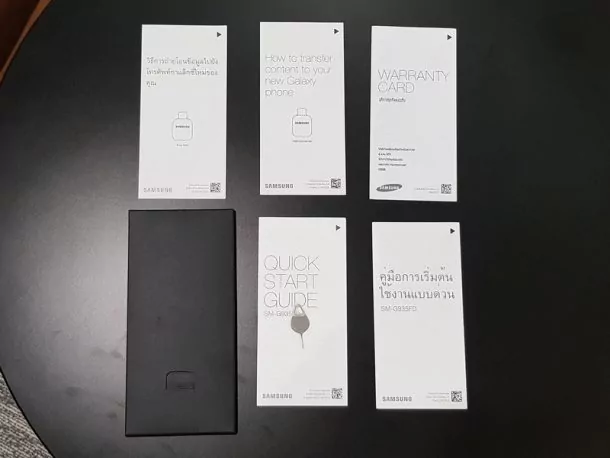 unbox samsung galaxy s8 plus 05 | akg | เปิดกล่อง Samsung Galaxy S8 ส่องข้างใน มีอะไรให้บ้างในกล่องสำหรับเครื่องที่จำหน่ายในไทย