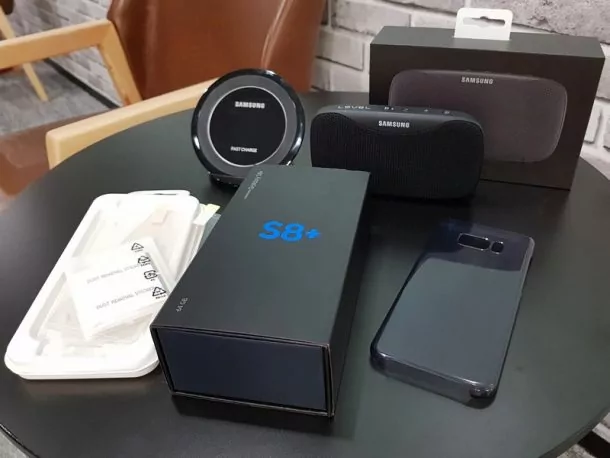 unbox samsung galaxy s8 plus 24 | akg | เปิดกล่อง Samsung Galaxy S8 ส่องข้างใน มีอะไรให้บ้างในกล่องสำหรับเครื่องที่จำหน่ายในไทย