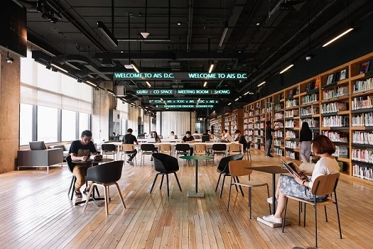 Open Community Library 157833 1 | AIS D.C. | พาชมรายละเอียด และราคาค่าใช้บริการ AIS D.C. อาณาจักรนั่งทำงานแห่งใหม่ สุดหรูครบครัน บนเอ็มโพเรียม BTS.พร้อมพงษ์