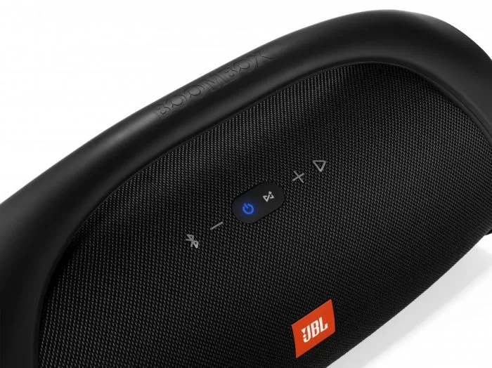 JBL Boombox Detail Black Retouched e1515470352757 | มหาจักร | แนะนำ JBL BOOMBOX สุดยอดลำโพงพกพาตัวกระหึ่ม มาพร้อมฟังค์ชั่นครบๆ