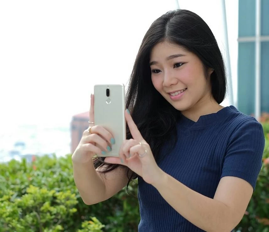 Huawei nova 2i appdisqus | Hauwei | 3 เทคนิคถ่ายภาพเรียกยอดไลค์บนโซเชียล โดยจุ๋ย จรสพรรณ และกล้อง Huawei nova 2i