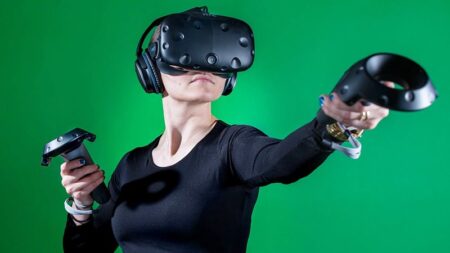 ข่าวดีแว่น VR HTC Vive เปิดให้จองรุ่น PRO และลดราคารุ่นธรรมดาแล้ว