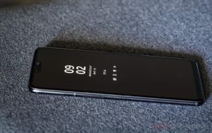 OnePlus อาจจะนำระบบ always-on display กลับมาใช้บน Android P