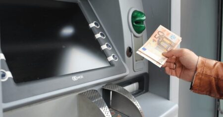 FBI เตือนธนาคารทั่วโลกให้ระวังระบบ ATM โดนแฮก !!