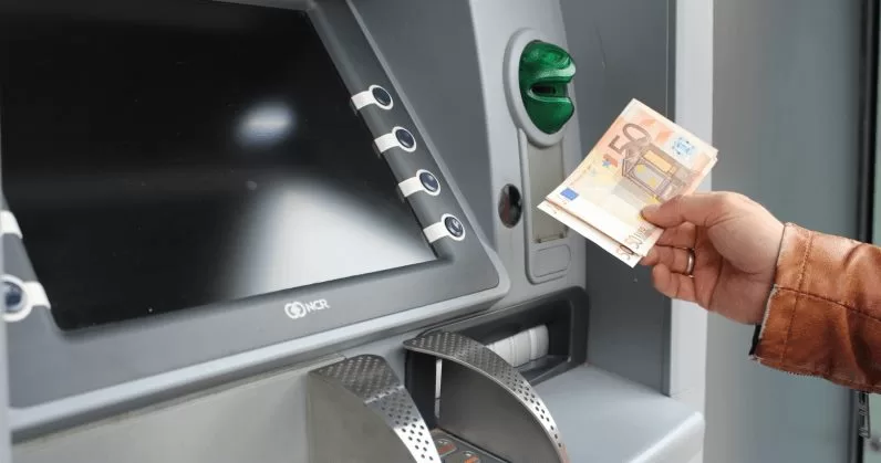 atm cash aaaa | atm | FBI เตือนธนาคารทั่วโลกให้ระวังระบบ ATM โดนแฮก !!