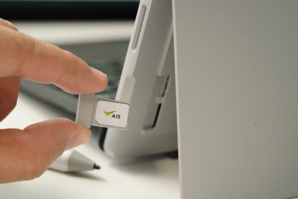Microsoft ร่วม AIS เปิดตัว ‘Surface Pro LTE’ แท็บเล็ต WIndows ใส่ซิมได้ ทำตลาดกับกลุ่มลูกค้าธุรกิจเท่านั้น!