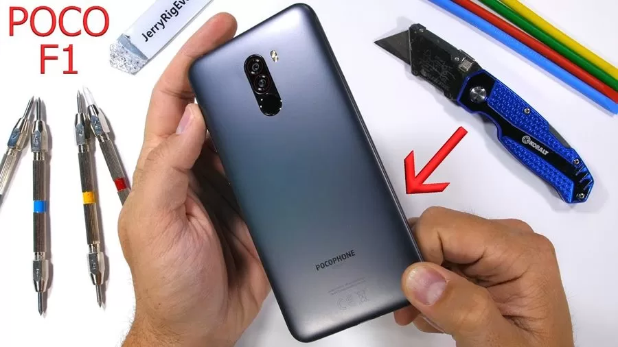 maxresdefault 1 | Pocophone F1 | ชมผลการทดสอบความทนทานของ Pocophone F1 ที่บอดี้ทำจากพลาสติกแต่ทนทานกว่าที่คิด