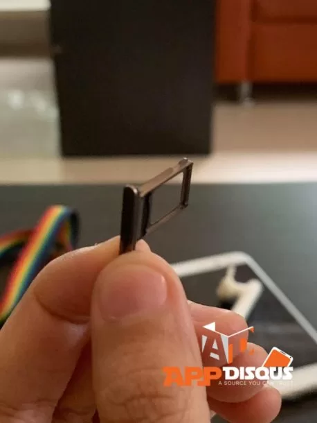 iphone max sim tray 4 | apple | มาดูภาพถาดซิมคู่ใน iPhone XS Max เครื่อง 256GB จากฮ่องกง