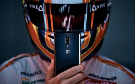 จัดเต็ม OnePlus 6T รุ่น McLaren Edition มาพร้อมแรม 10GB และชาร์จเร็ว 30 วัตต์