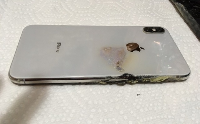 iPhone XS Max explosion back | iPhone Xs Max | พบ iPhone XS Max ระเบิดครั้งแรกในรัฐโอไฮโอเหยื่อผู้เคราะห์ร้ายเตรียมฟ้องร้องดำเนินคดี