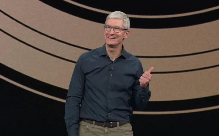 apple | apple | Tim Cook ระบุ Apple กำลังเดิมพัน กับผลิตภัณฑ์ที่จะทำให้คุณประหลาดใจ