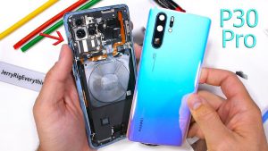 ชมคลิปแกะเครื่อง Huawei P30 Pro มาดูไส้ในแบบชัดๆ