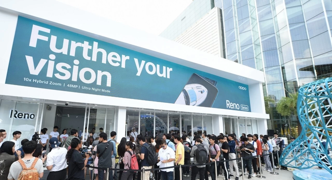 สาวก Reno เข้าคิวแน่นรับ OPPO Reno Series ล็อตแรก ได้สัมผัสประสบการณ์ใหม่ก่อนใครกับ 10x Hybrid Zoom และการซูมขั้นสุด 60x 1 OPPO Early Bird line up 01 | OPPO | สาวก Reno เข้าคิวแน่นรับ OPPO Reno Series ล็อตแรก ได้สัมผัสประสบการณ์ใหม่ก่อนใครกับ 10x Hybrid Zoom และการซูมขั้นสุด 60x