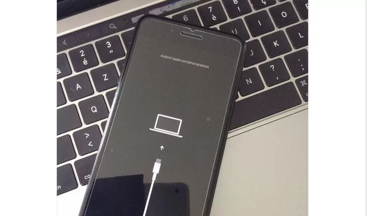 ios13 usb c | iphone 2019 | iOS 13 Beta อาจบอกใบ้ว่ามีพอร์ต USB-C บน iPhone รุ่นต่อไป