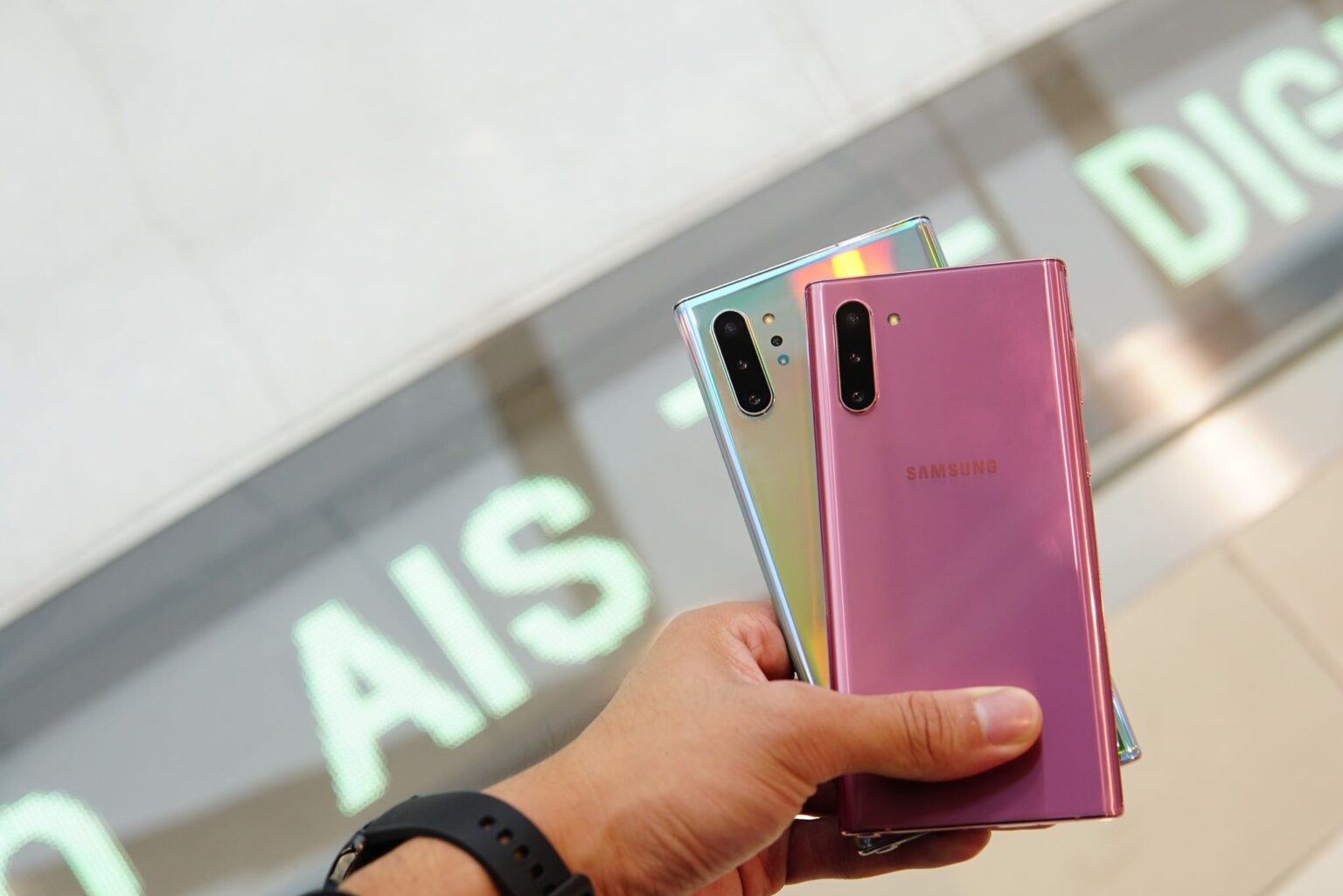 AIS เปิดจอง Samsung Galaxy Note10 และ Note10+ ลดสูงสุด 16,000.- พร้อมชมคอนเทนท์บันเทิงระดับโลก ฟรี!!