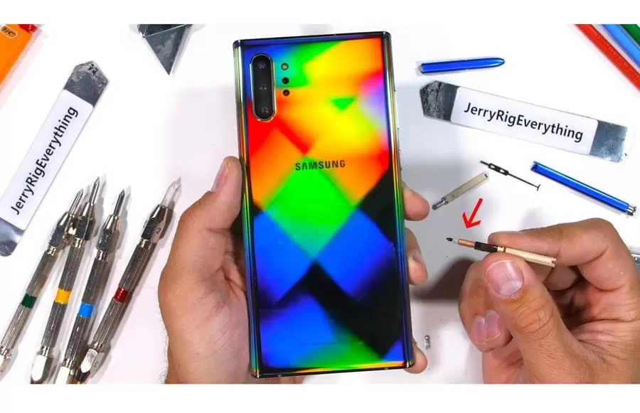 มาชมคลิปการทดสอบความทนทานของ Samsung Galaxy Note 10+ ที่ทนกว่าที่คาด 1 Samsung Galaxy Note 10 5G Durability Test | Samsung Galaxy Note 10 | มาชมคลิปการทดสอบความทนทานของ Samsung Galaxy Note 10+ ที่ทนกว่าที่คาด