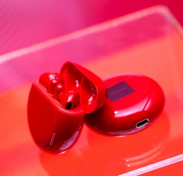 HUAWEI FreeBuds 3 RED EDITION 3 | HUAWEI FreeBuds 3 | HUAWEI FreeBuds 3 RED EDITION พร้อมวางจำหน่ายแล้ววันนี้ในราคา 4,990 บาท