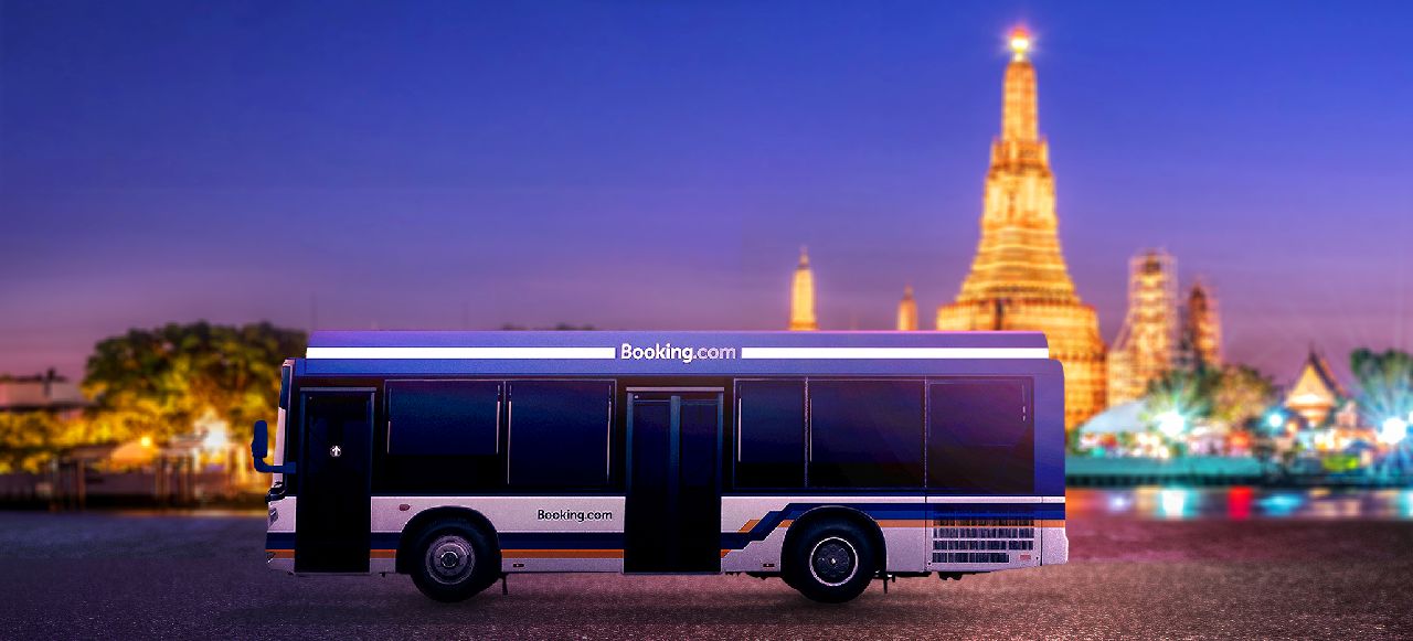 Temple RE Final | Booking | “Bangkok Booking Bus” รถบัสพักได้ ที่พักสุดแปลกใหม่รังสรรค์โดย Booking.com