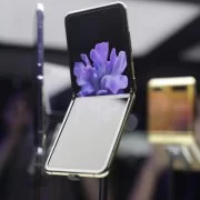 Z Flip | Galaxy Z Flip | Galaxy Z Flip teardown แกะเครื่องจอพับได้ล่าสุดของ Samsung ข้างในออกแบบอย่างไร มาดูกัน