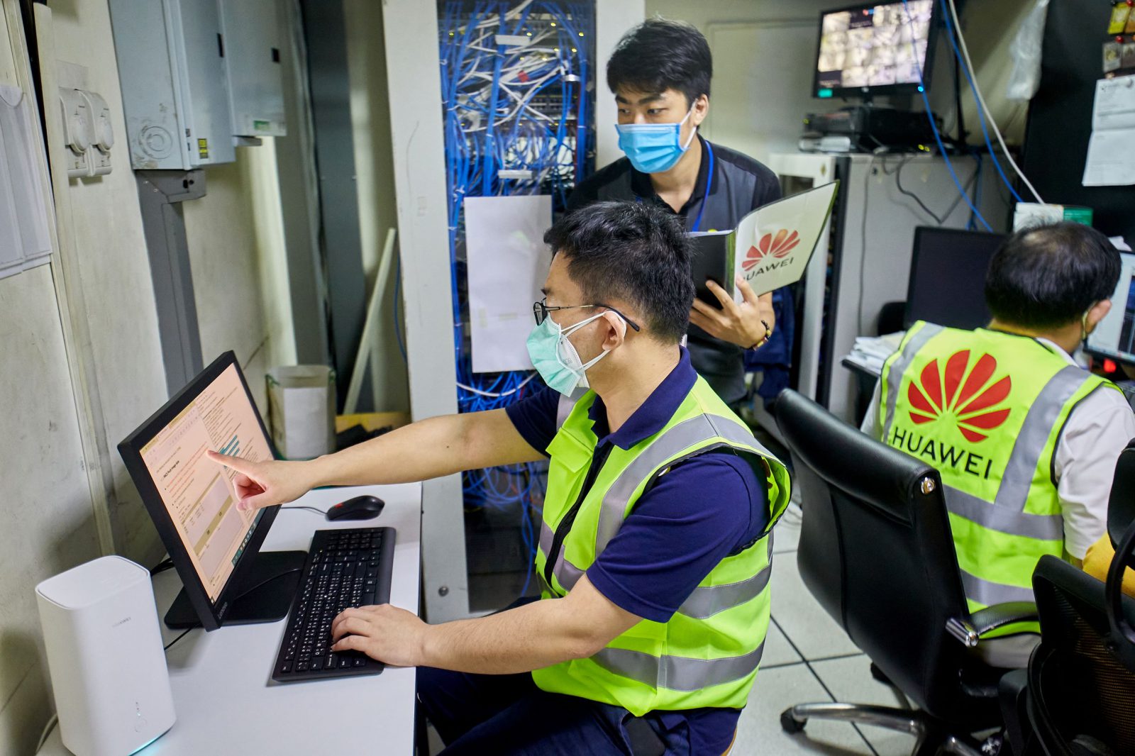 HUAWEI ส่งมอบโซลูชัน AI จากประเทศจีนให้ไทย ช่วยตรวจหา COVID-19 รู้ผลใน 25วินาที 1 MDES x Huawei with AI solution for COVID 19 diagnosis 7 | COVID-19 | HUAWEI ส่งมอบโซลูชัน AI จากประเทศจีนให้ไทย ช่วยตรวจหา COVID-19 รู้ผลใน 25วินาที