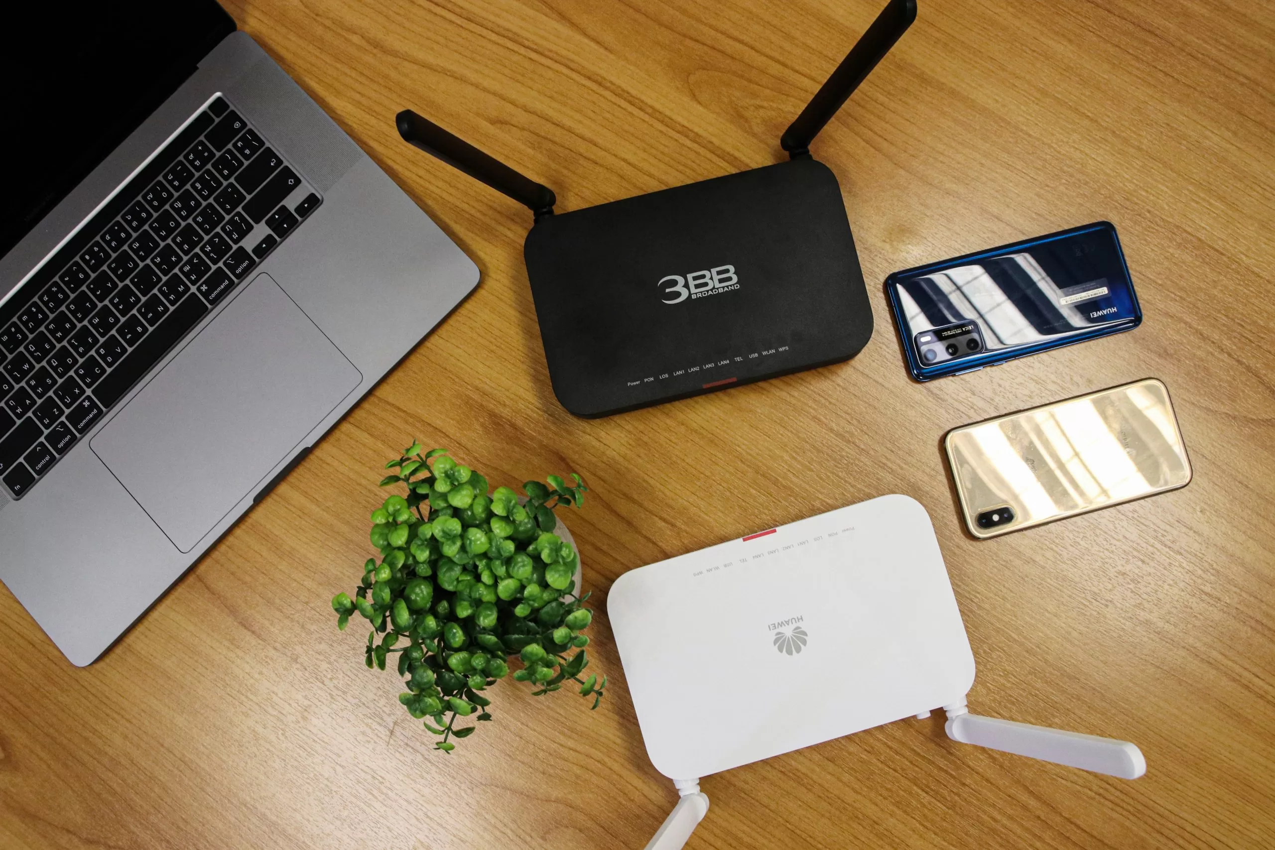 รูปรวม Router scaled | 3bb | แกะกล่องเราเตอร์ฟรีจาก 3BB รุ่นใหม่ รองรับ Wi-Fi 6!