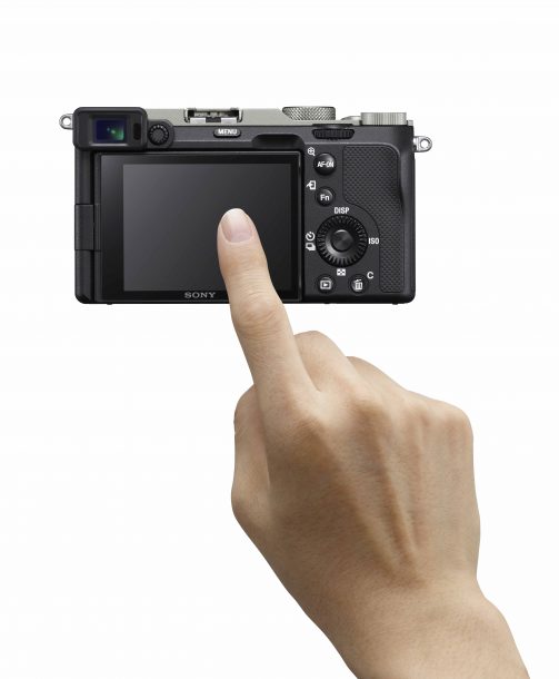 A7C rear touch | Alpha 7C | โซนี่ไทย เปิดจองกล้อง Alpha 7C กล้องฟูลเฟรมที่เล็กที่สุด และเบาที่สุดในโลก