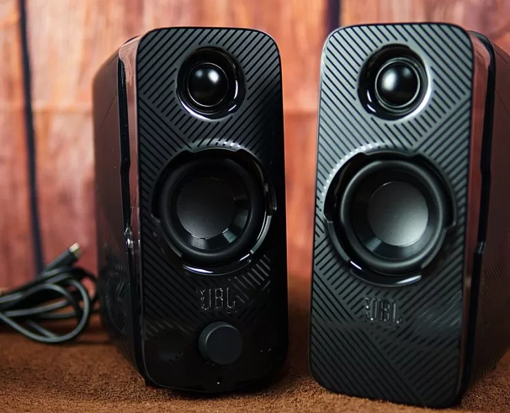 JBL Quantum DUO DSC08863 | มหาจักร | รีวิว JBL Quantum Duo ลำโพงเล่นไฟ เสียงใหญ่กระหึ่ม เชื่อมต่อหลายช่องทาง