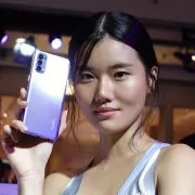 OPPODSC00302 | Nebula Purple | OPPO Reno4 สี Nebula Purple พร้อมพรีออเดอร์แล้ววันนี้ ในราคา 11,990 บาท