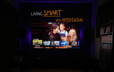 Living Smart: ชอบดู Netflix และ Apple TV+ ควรเลือกทีวีแบบไหนดี…ที่นี่มีคำตอบ how to choose the right tv for netflix article cover