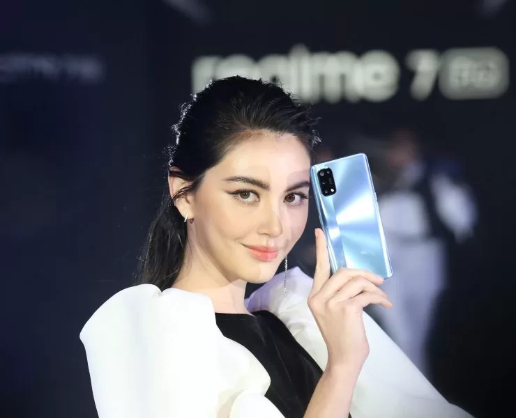 ดาวิกา โฮร์เน่ แบรนด์แอมบาสเดอร์เรี 1 | สรุปราคา สเปค และโปรโมชั่น | สรุปราคา โปรโมชั่น และช่องทางจำหน่าย realme7 Pro หลังงานเปิดตัว!!