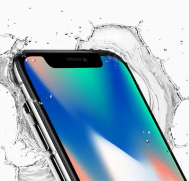 iphonex front crop top corner splash | apple | หน่วยงานอิตาลีฟ้องร้อง Apple กรณีโฆษณาการกันน้ำของ iPhone เกินความเป็นจริง
