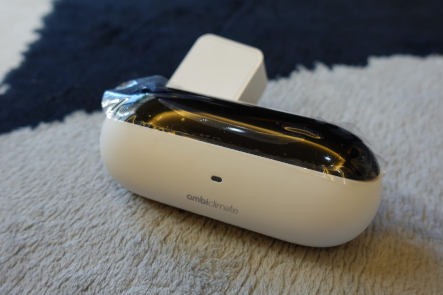 รีวิว Ambi Climate Mini : อุปกรณ์ควบคุมเครื่องปรับอากาศอัจฉริยะตัวเล็ก ที่ฟังก์ชั่นไม่เล็กเลย ambi-climate-featured-image