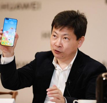 huawei p40 series launch richard yu 1 1 | Huawei | เตรียมพบกับ Huawei P50 ปลายเดือนมีนาคมนี้ มีสามรุ่นให้เลือกเช่นเดิม