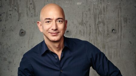 Jeff Bezos ประกาศเตรียมลงจากตำแหน่ง CEO ของ Amazon แล้ว