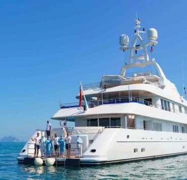 Pic 2 AIS digital yacht Quarantine | AIS | ดีป้า จับมือ เอไอเอสเปิดโครงการกักตัวบนเรือยอชต์ ฟื้นท่องเที่ยวไข่มุกอันดามัน