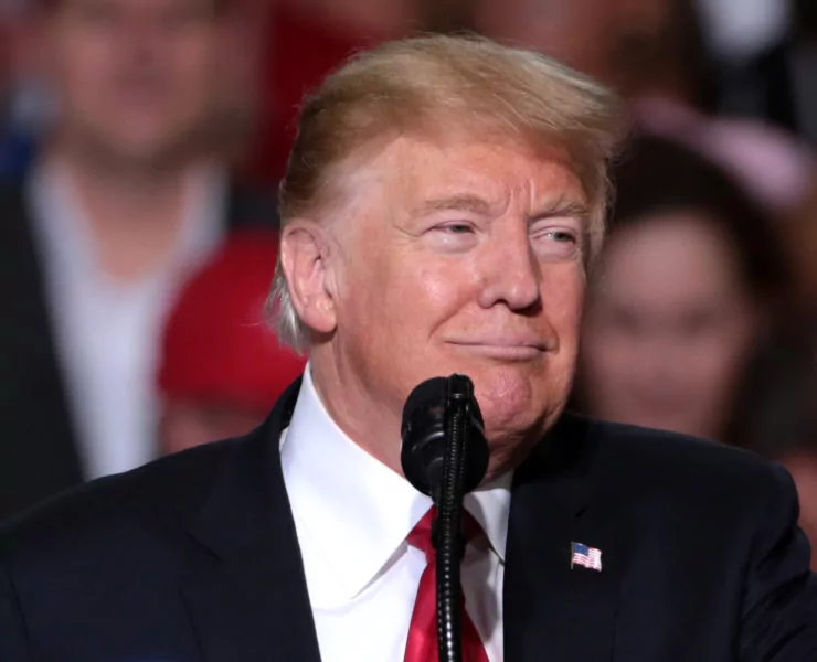 Donald Trump 43627683740 | Donald Trump | Facebook แบน Donald Trump ยาวถึงปี 2023