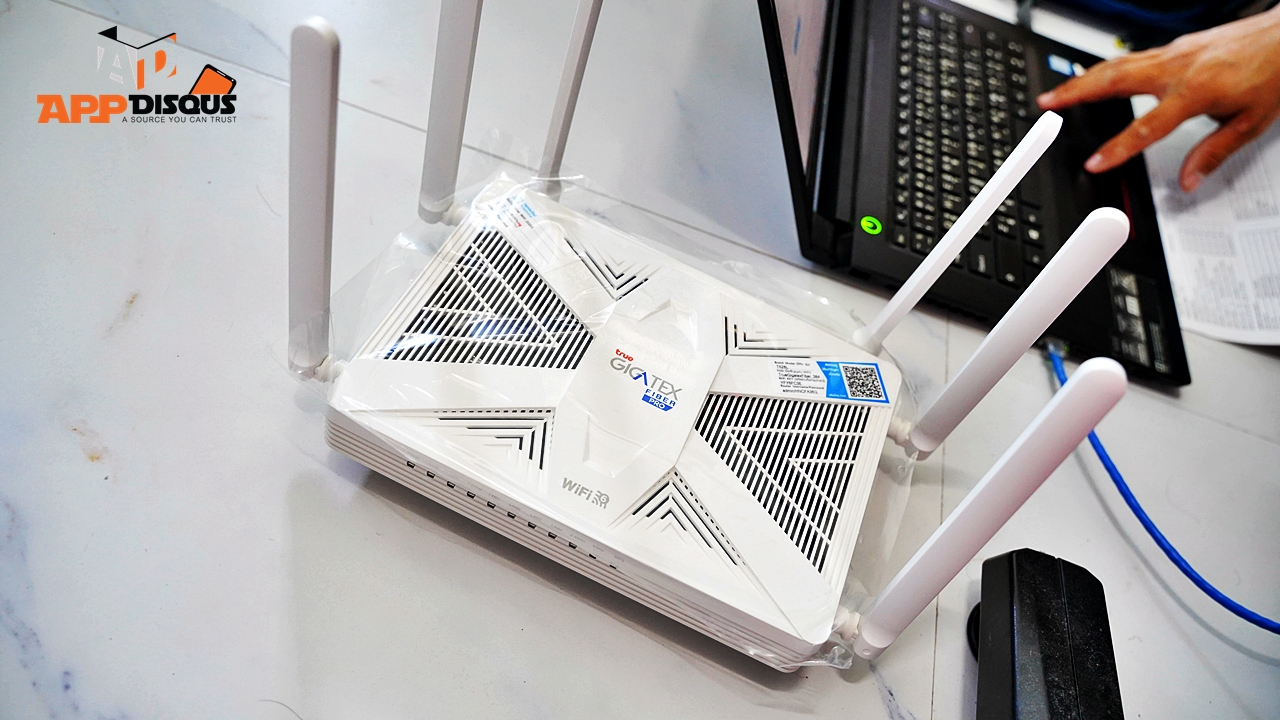 True Gigatex Fiber Pro WiFi 6 DSC01185 | 1Gbps | เราเตอร์ True Gigatex Fiber Pro WiFi 6 สำหรับลูกค้าสมัครเน็ตบ้าน TrueOnline พร้อมตัวเสริม Mesh WiFi 6 ให้ครอบคลุมได้ทั่วคฤหาสน์